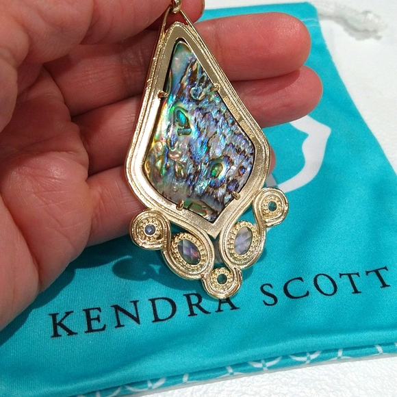 Kendra Scott Teresa Abalone Necklace - Picture 2 of 5